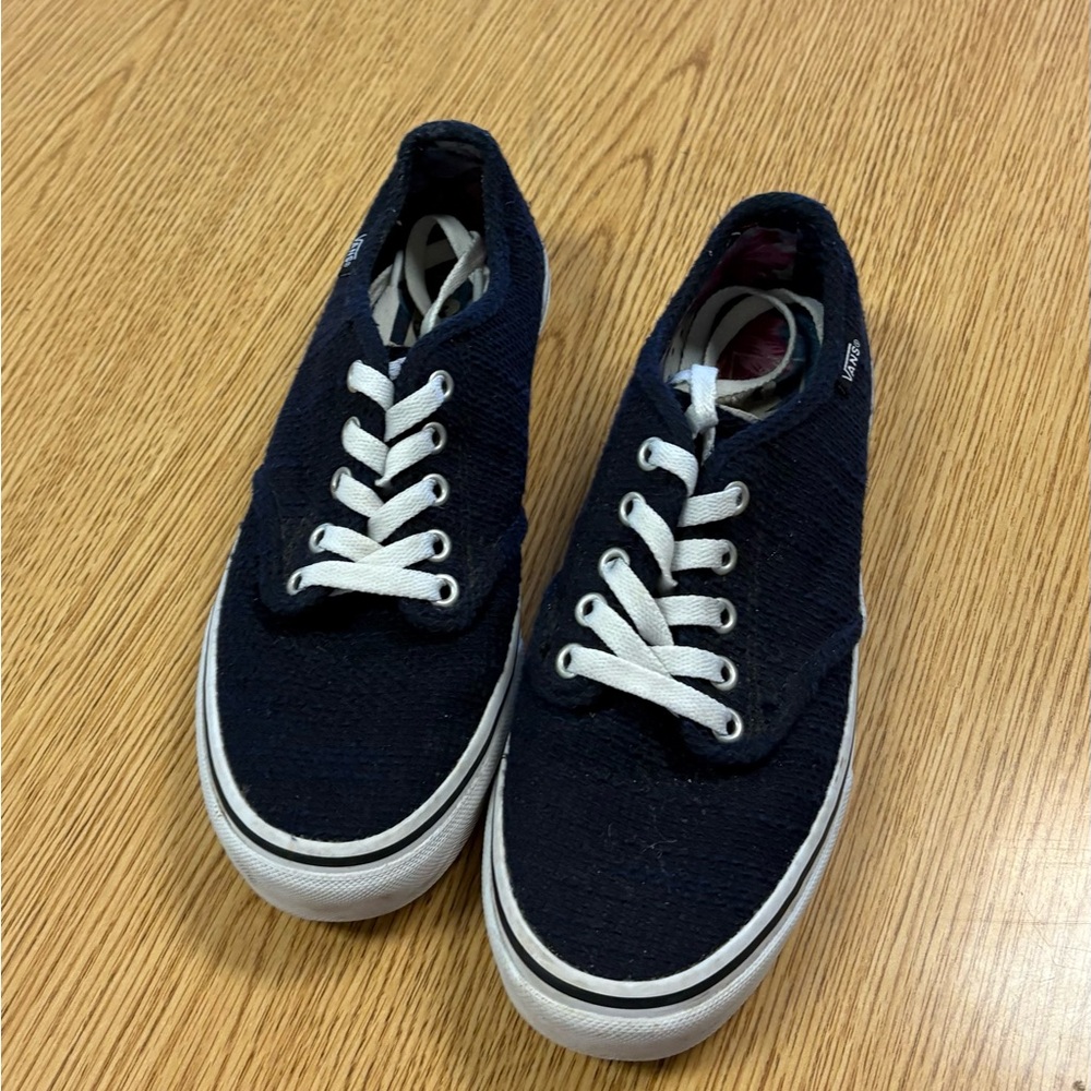 VANS LO PRO Classic Navy Canvas
ULTRA CUSH Sz 8 WOMEN'S
